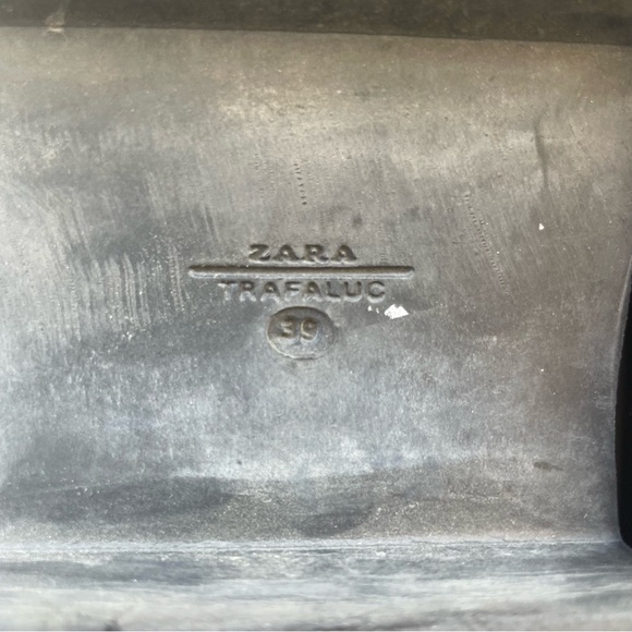 Zara Trafaluc Woman’s Black Chunky Lug Sole Penny Loafers size 39 - Picture 6 of 8